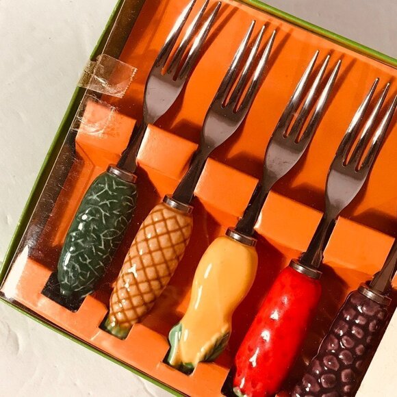 3 Sigma Vintage Fruit Sets 18 Ceramic  NWT - Picture 3 of 4